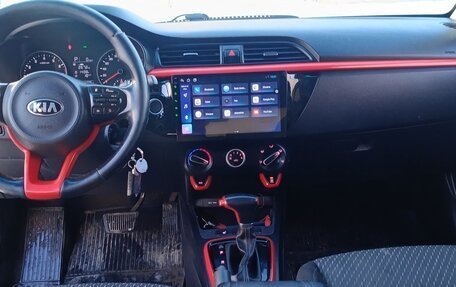 KIA Rio IV, 2018 год, 1 300 000 рублей, 6 фотография