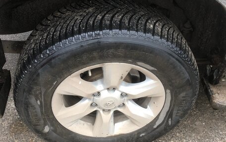 Toyota Land Cruiser Prado 150 рестайлинг 2, 2010 год, 2 250 000 рублей, 4 фотография