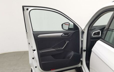 Volkswagen T-Roc I, 2022 год, 1 340 000 рублей, 15 фотография