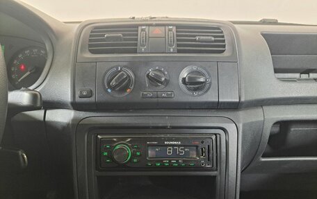 Skoda Fabia II, 2014 год, 390 000 рублей, 18 фотография