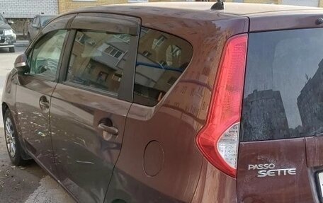 Toyota Passo Sette, 2009 год, 500 000 рублей, 6 фотография