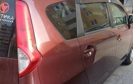 Toyota Passo Sette, 2009 год, 500 000 рублей, 7 фотография