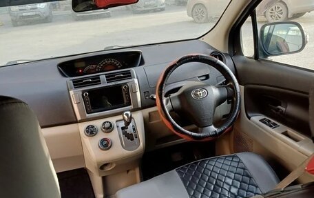 Toyota Passo Sette, 2009 год, 500 000 рублей, 10 фотография