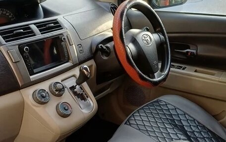 Toyota Passo Sette, 2009 год, 500 000 рублей, 14 фотография