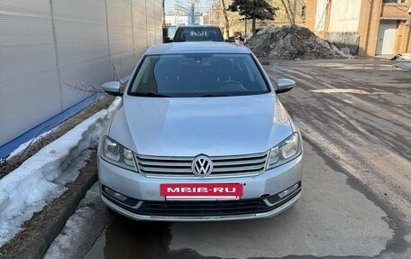 Volkswagen Passat B7, 2011 год, 950 000 рублей, 5 фотография