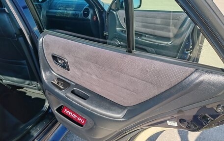 Lexus IS II рестайлинг 2, 1999 год, 1 180 000 рублей, 11 фотография