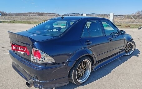 Lexus IS II рестайлинг 2, 1999 год, 1 180 000 рублей, 17 фотография