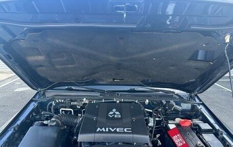 Mitsubishi Pajero IV, 2008 год, 1 500 000 рублей, 17 фотография