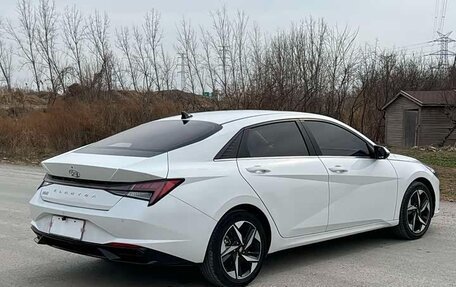 Hyundai Elantra, 2022 год, 1 400 000 рублей, 4 фотография