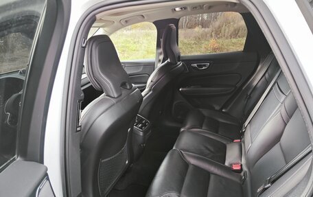 Volvo XC60 II, 2018 год, 4 200 000 рублей, 8 фотография