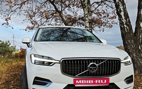 Volvo XC60 II, 2018 год, 4 200 000 рублей, 2 фотография