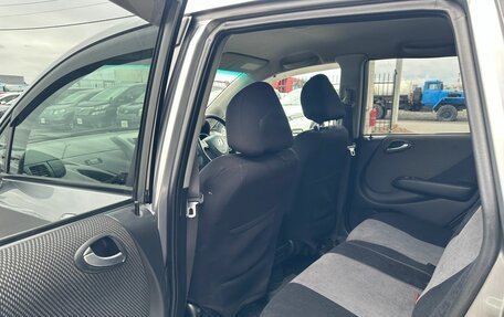 Honda Fit III, 2003 год, 559 000 рублей, 17 фотография