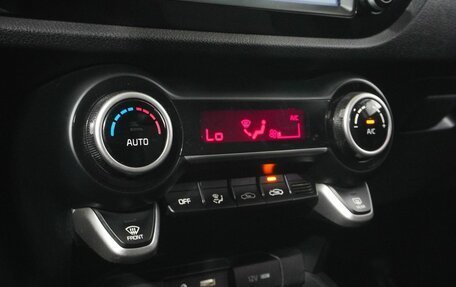 KIA Rio IV, 2018 год, 1 398 000 рублей, 13 фотография