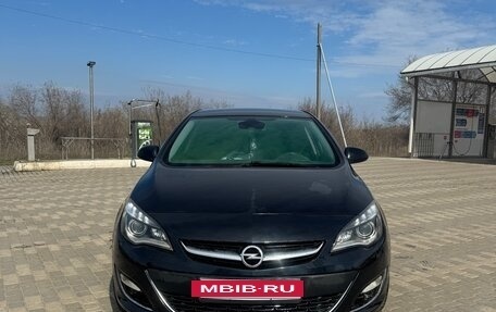 Opel Astra J, 2013 год, 890 000 рублей, 11 фотография