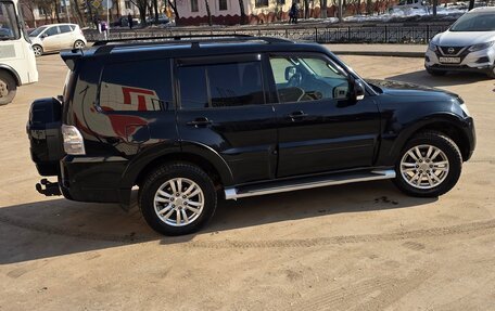 Mitsubishi Pajero IV, 2012 год, 1 790 000 рублей, 2 фотография