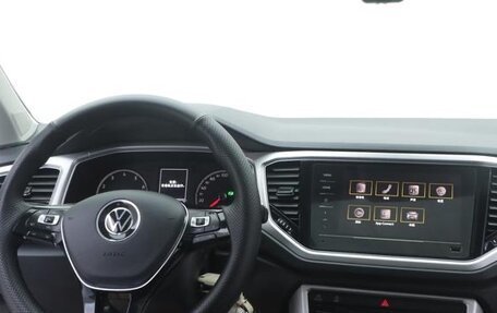 Volkswagen T-Roc I, 2021 год, 1 500 000 рублей, 7 фотография