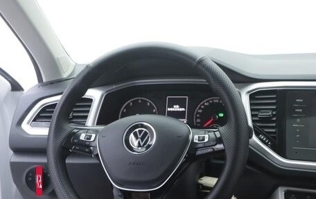 Volkswagen T-Roc I, 2021 год, 1 500 000 рублей, 6 фотография