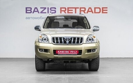 Toyota Land Cruiser Prado 120 рестайлинг, 2004 год, 1 635 000 рублей, 3 фотография