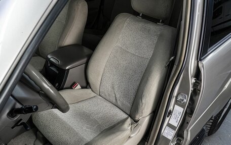 Toyota Land Cruiser Prado 120 рестайлинг, 2004 год, 1 635 000 рублей, 13 фотография