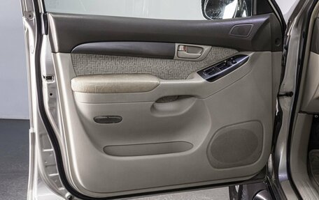 Toyota Land Cruiser Prado 120 рестайлинг, 2004 год, 1 635 000 рублей, 11 фотография