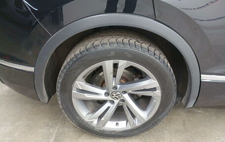 Volkswagen Tiguan II, 2022 год, 3 790 000 рублей, 2 фотография