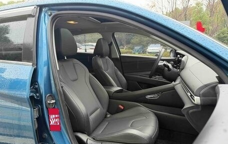 Hyundai Elantra, 2022 год, 1 027 000 рублей, 8 фотография