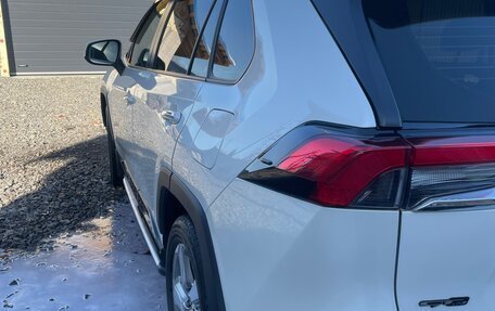 Toyota RAV4, 2020 год, 2 900 000 рублей, 4 фотография