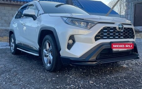 Toyota RAV4, 2020 год, 2 900 000 рублей, 9 фотография