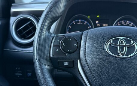 Toyota RAV4, 2017 год, 2 530 000 рублей, 21 фотография