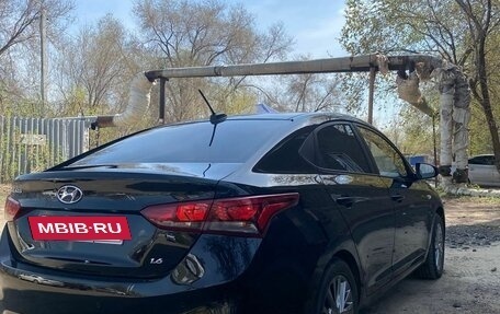 Hyundai Solaris II рестайлинг, 2017 год, 1 300 000 рублей, 4 фотография