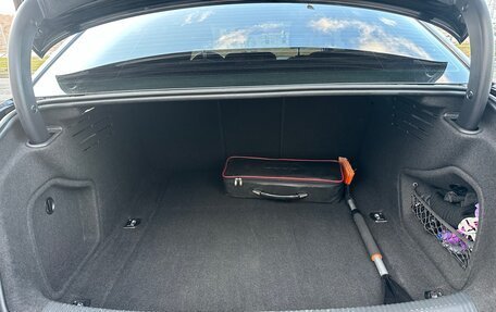 Audi A4, 2017 год, 2 050 000 рублей, 4 фотография