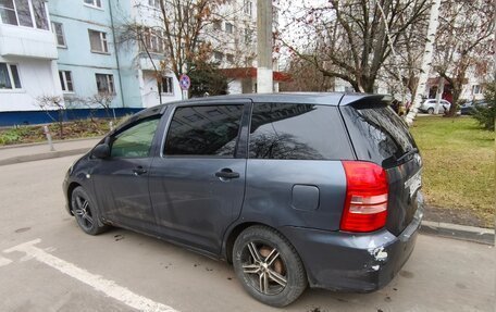 Toyota Wish II, 2003 год, 550 000 рублей, 4 фотография