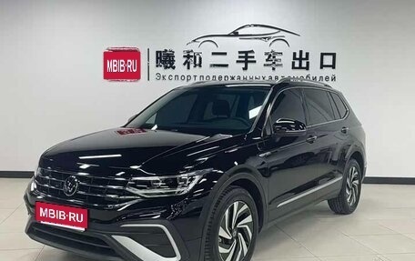 Volkswagen Tiguan II, 2023 год, 2 920 000 рублей, 1 фотография