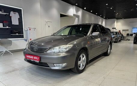Toyota Camry V40, 2005 год, 500 000 рублей, 1 фотография