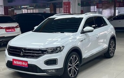 Volkswagen T-Roc I, 2023 год, 1 745 000 рублей, 1 фотография