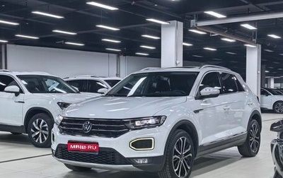 Volkswagen T-Roc I, 2022 год, 1 755 000 рублей, 1 фотография