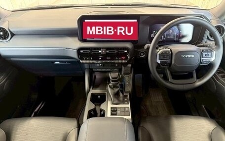 Toyota Land Cruiser Prado, 2024 год, 7 200 000 рублей, 10 фотография