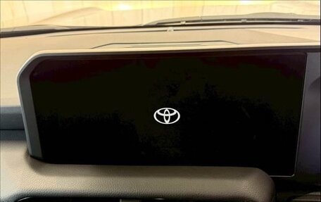 Toyota Land Cruiser Prado, 2024 год, 7 200 000 рублей, 14 фотография