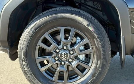 Toyota Land Cruiser Prado, 2024 год, 7 200 000 рублей, 20 фотография