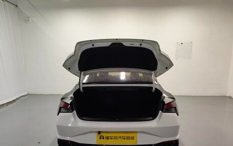 Hyundai Elantra, 2022 год, 1 203 000 рублей, 15 фотография