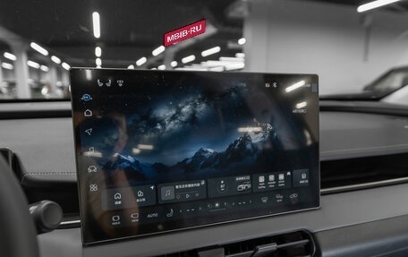 Toyota RAV4, 2025 год, 4 800 000 рублей, 15 фотография