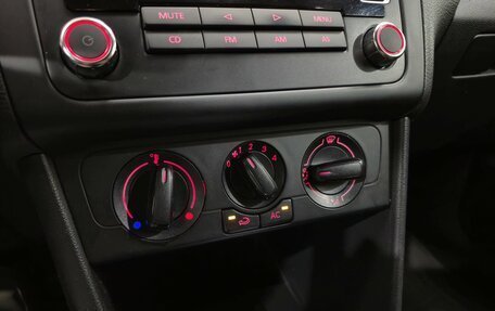 Volkswagen Polo VI (EU Market), 2011 год, 770 000 рублей, 18 фотография