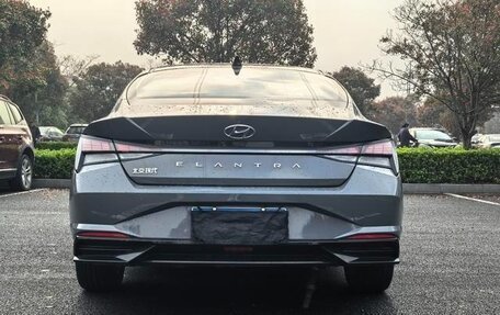 Hyundai Elantra, 2021 год, 1 330 000 рублей, 5 фотография