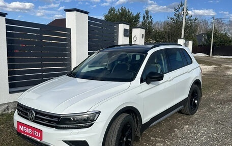 Volkswagen Tiguan II, 2018 год, 2 690 000 рублей, 7 фотография