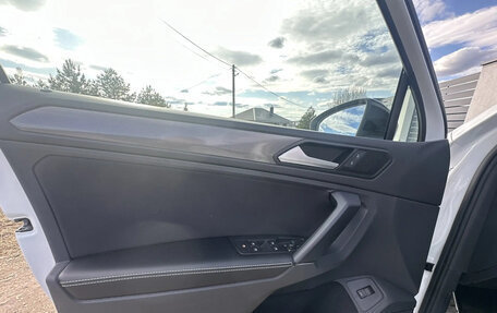 Volkswagen Tiguan II, 2018 год, 2 690 000 рублей, 12 фотография