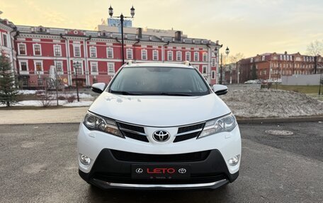 Toyota RAV4, 2015 год, 2 100 000 рублей, 3 фотография