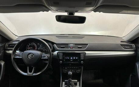 Skoda Superb III рестайлинг, 2016 год, 1 780 000 рублей, 5 фотография