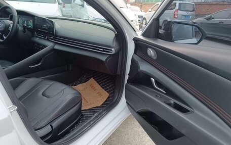 Hyundai Elantra, 2022 год, 1 248 000 рублей, 11 фотография