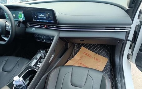 Hyundai Elantra, 2022 год, 1 248 000 рублей, 15 фотография