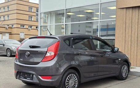 Hyundai Solaris II рестайлинг, 2012 год, 700 000 рублей, 6 фотография